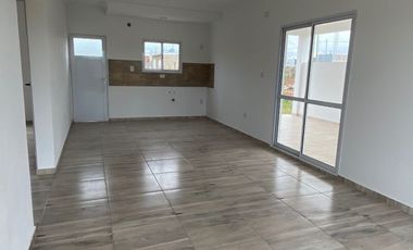 Casa en venta de 2 dormitorios c/ cochera en San José