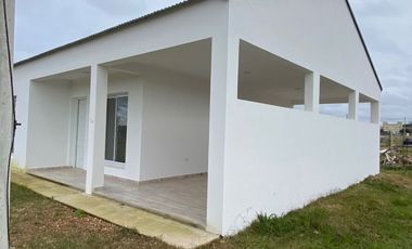 Casa en venta de 2 dormitorios c/ cochera en San José
