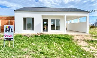 Casa en venta de 2 dormitorios c/ cochera en San José
