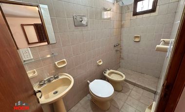 Casa en venta de 3 dormitorios c/ cochera en Bajo la Viña