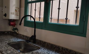 Departamento tipo dúplex en venta reciclado en Sexta Sección