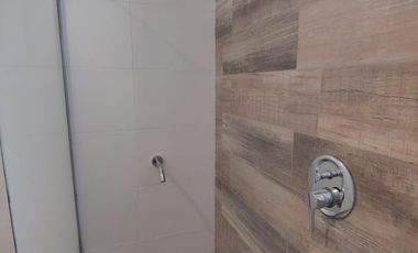 Departamento tipo dúplex en venta reciclado en Sexta Sección