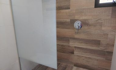 Departamento tipo dúplex en venta reciclado en Sexta Sección