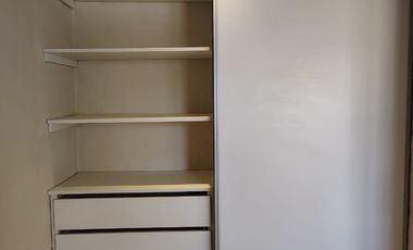Departamento tipo dúplex en venta reciclado en Sexta Sección