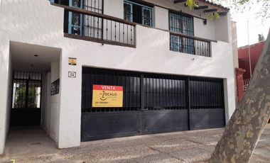 Departamento tipo dúplex en venta reciclado en Sexta Sección