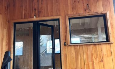 FINA PATAGONIA. Casa en venta de 3 dormitorios c/ cochera en San Martin de los Andes