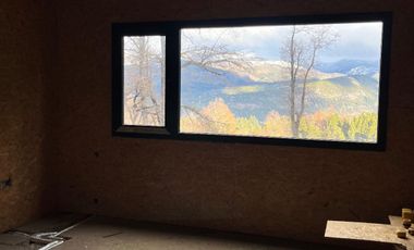 FINA PATAGONIA. Casa en venta de 3 dormitorios c/ cochera en San Martin de los Andes