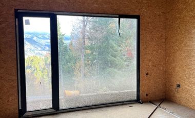 FINA PATAGONIA. Casa en venta de 3 dormitorios c/ cochera en San Martin de los Andes