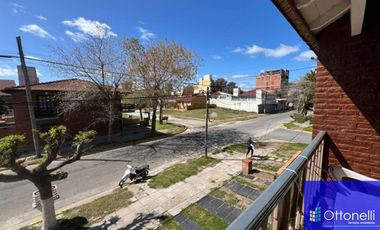 Dúplex en venta de 3 dormitorios c/ cochera en La Lucila del Mar