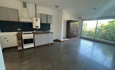 Departamento en alquiler en Campana MONOAMBIENTE CENTRO