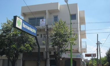 Departamento en alquiler en Campana MONOAMBIENTE CENTRO