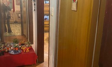 Casa en venta de 2 dormitorios c/ cochera en Ramos Mejía