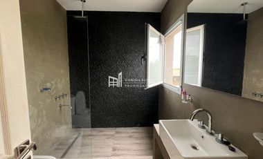 Casa en venta de 4 dormitorios c/ cochera en Haras Santa María