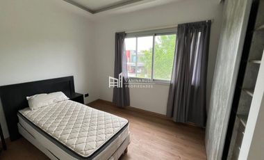 Casa en venta de 4 dormitorios c/ cochera en Haras Santa María