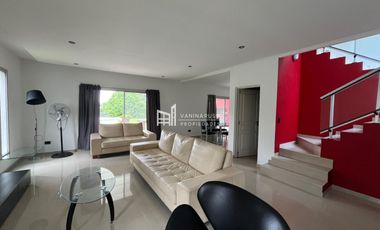 Casa en venta de 4 dormitorios c/ cochera en Haras Santa María
