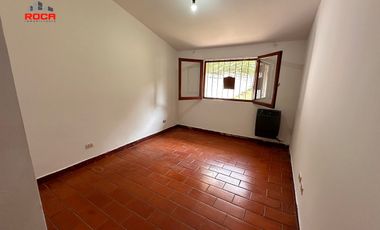 Hermosa Casa en Venta en Barrio Los Perales