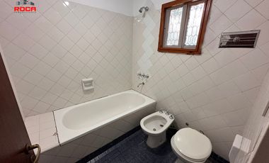 Hermosa Casa en Venta en Barrio Los Perales