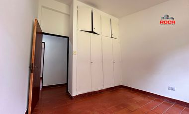 Hermosa Casa en Venta en Barrio Los Perales