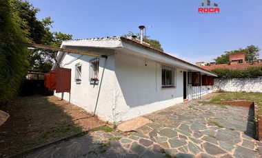Hermosa Casa en Venta en Barrio Los Perales