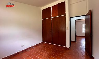 Hermosa Casa en Venta en Barrio Los Perales