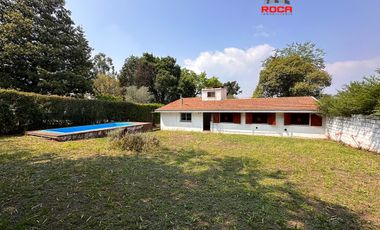 Hermosa Casa en Venta en Barrio Los Perales
