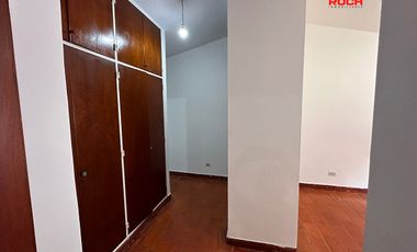 Hermosa Casa en Venta en Barrio Los Perales