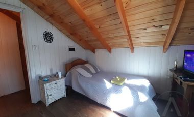 FINA PATAVGONIA. Casa a terminar en venta de 4 dormitorios c/ cochera en San Martín de los Andes.