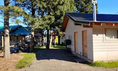 FINA PATAVGONIA. Casa a terminar en venta de 4 dormitorios c/ cochera en San Martín de los Andes.