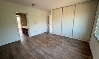 Oportunidad!! Casa venta en Los Olivares, Malvinas. Veni a conocerla!!