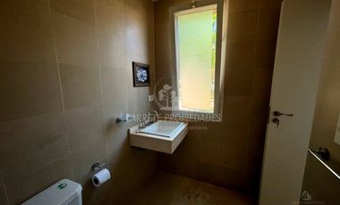 Oportunidad!! Casa venta en Los Olivares, Malvinas. Veni a conocerla!!
