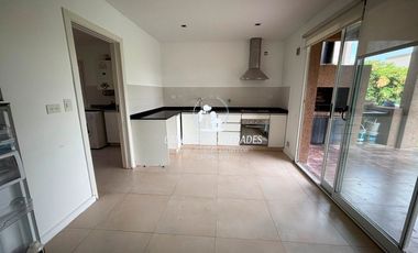 Oportunidad!! Casa venta en Los Olivares, Malvinas. Veni a conocerla!!