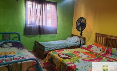 Casa en alquiler temporario de 2 dormitorios c/ cochera en Villa Cura Brochero