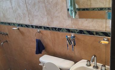 Casa en alquiler temporario de 2 dormitorios c/ cochera en Villa Cura Brochero