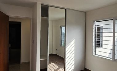 Venta hermoso PH hecho  a nuevo Villa Sarmiento. Acepta permuta menor valor!!!