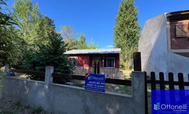 Casa en venta de 2 dormitorios c/ cochera en Costa Azul
