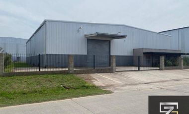 Nave en alquiler de 1050m2 ubicado en Polo Ezeiza