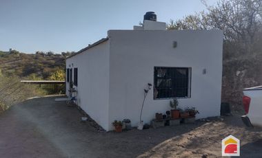 Villa Allende. Barrio Cumbres. Casa en alquiler de 1 dormitorio.