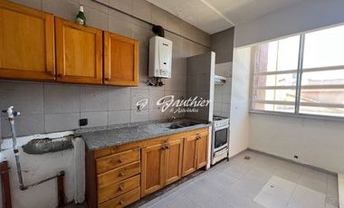 Departamento en alquiler de 3 dormitorios c/ cochera en Campana
