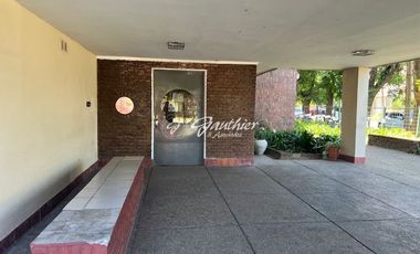 Departamento en alquiler de 3 dormitorios c/ cochera en Campana