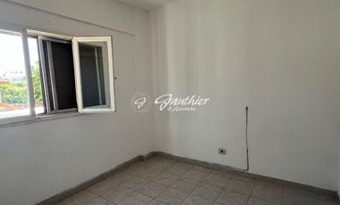 Departamento en alquiler de 3 dormitorios c/ cochera en Campana