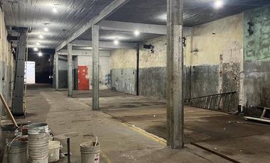 Galpón en alquiler de 744m2 ubicado en Villa Soldati