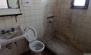 Taller con vivienda. Permuta por casa de mayor valor