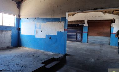 Taller con vivienda. Permuta por casa de mayor valor