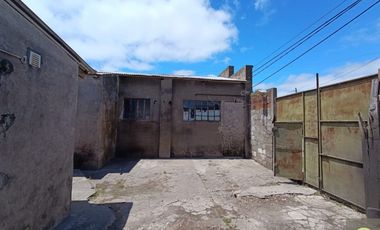Taller con vivienda. Permuta por casa de mayor valor