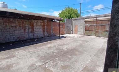 Taller con vivienda. Permuta por casa de mayor valor