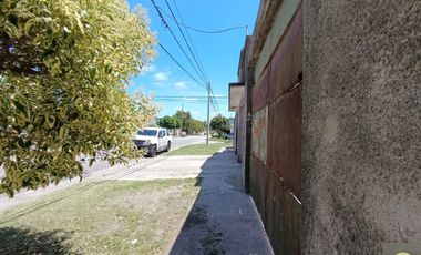 Taller con vivienda. Permuta por casa de mayor valor