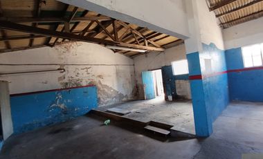 Taller con vivienda. Permuta por casa de mayor valor