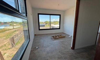 Venta Casa 3 ambientes a estrenar en Parque Lago, Mar del Cobo