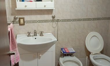Departamento Amplio Y Con Muy Buena Ubicación