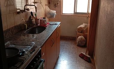 Departamento Amplio Y Con Muy Buena Ubicación